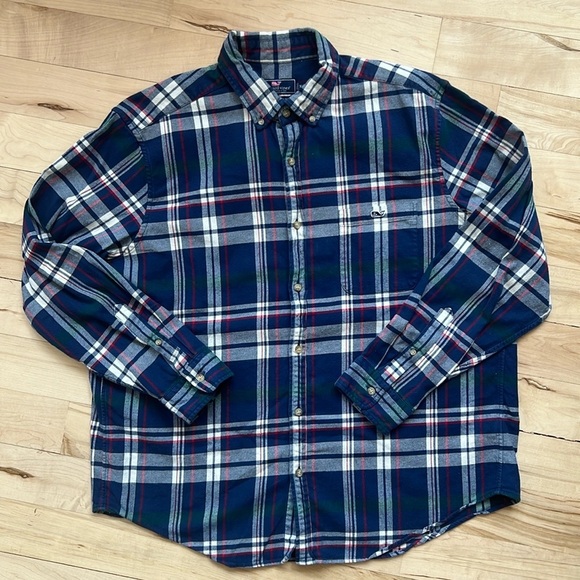 Men’s Vineyard Vines Classic Fit Trucker Shirt​ - Picture 2 of 3